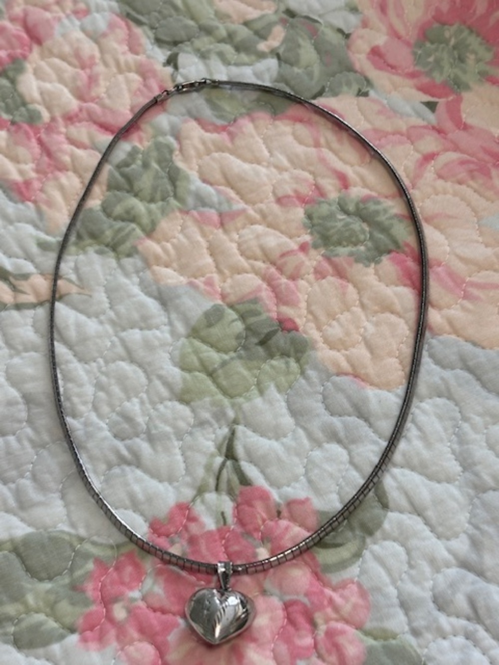 STERLING SILVER Puffy Etched Heart ❤️ Pendant w/ 18” Sterling Silver Snake Chain - Picture 4 of 6